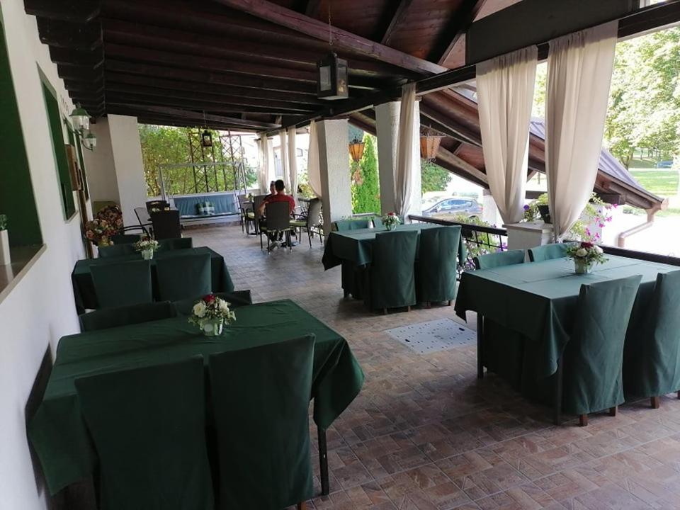 Bed and Breakfast Sulentic Sobe I Restoran Virovitica Exterior foto