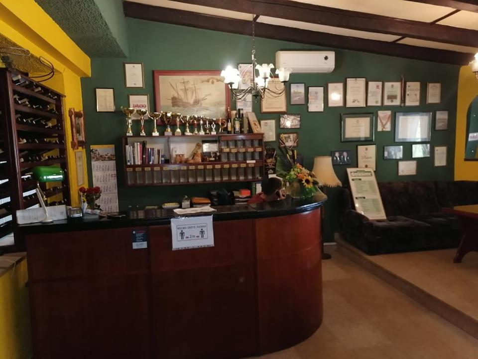 Bed and Breakfast Sulentic Sobe I Restoran Virovitica Exterior foto