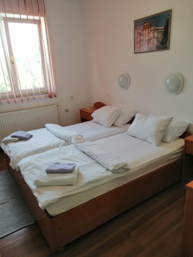 Bed and Breakfast Sulentic Sobe I Restoran Virovitica Exterior foto