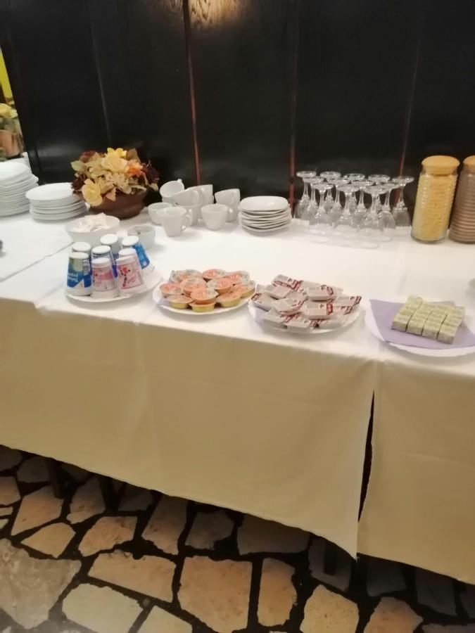 Bed and Breakfast Sulentic Sobe I Restoran Virovitica Exterior foto