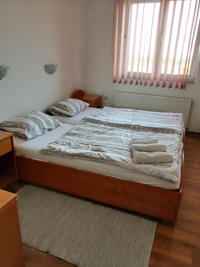 Bed and Breakfast Sulentic Sobe I Restoran Virovitica Exterior foto